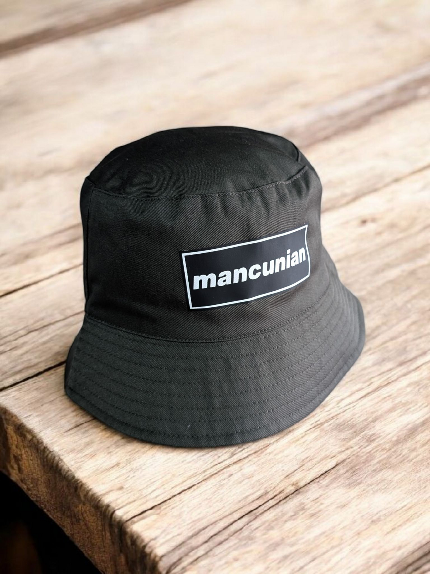 Oasis-Inspired Mancunian  Bucket Hat – Reunion Vibes, Streetwear Aesthetic